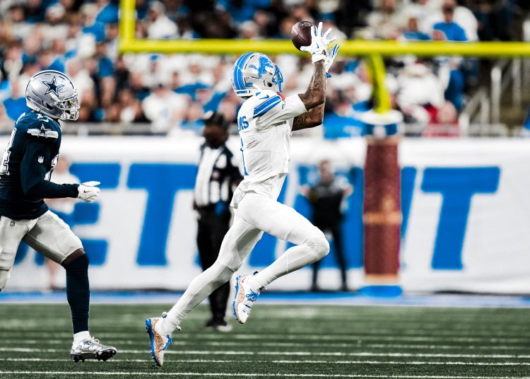 Los Detroit Lions derrotaron este jueves por 44-30 a los Dallas Cowboys y conservaron sus opciones de llegar a los 'playoffs' en el comienzo de la semana 14