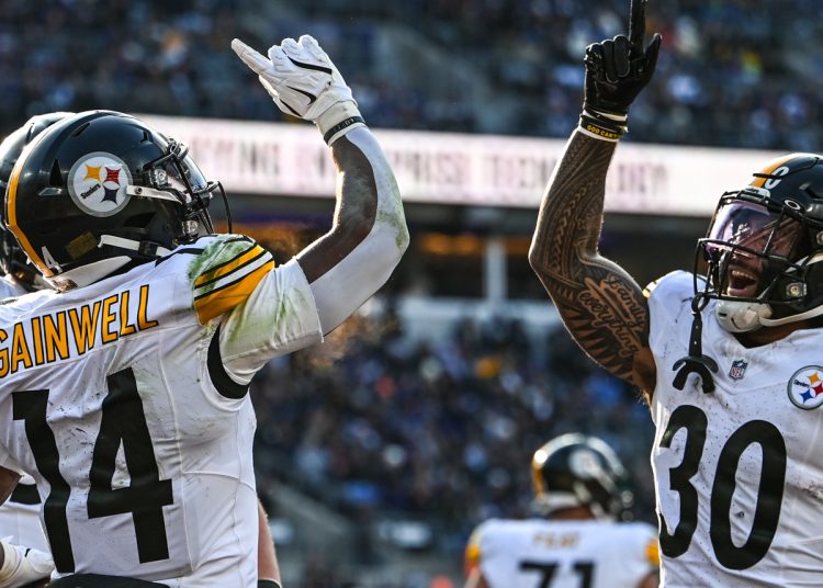 Los Pittsburgh Steelers vencieron este domingo 22-27 a los Baltimore Ravens y Jacksonville Jaguars derrotó 36-19 a Indianapolis