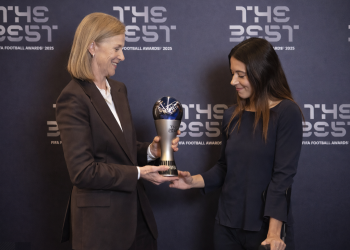 La española Aitana Bonmatí, centrocampista del Barcelona y de la selección española, fue galardonada este martes con el premio The Best 2025