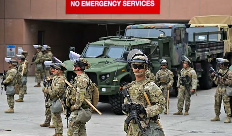 Juez federal ordena terminar el despliegue de la Guardia Nacional en California por considerarlo ilegal