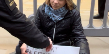 Greta Thunberg es detenida en Londres durante protesta en apoyo a activistas pro Palestina