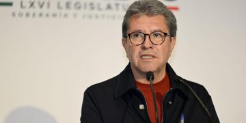 Monreal rechaza la “Ley Esposa” y pide reglas claras rumbo a 2027