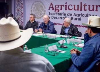 Gobierno de México acuerda con campesinos y transportistas reforzar seguridad y evitar bloqueos