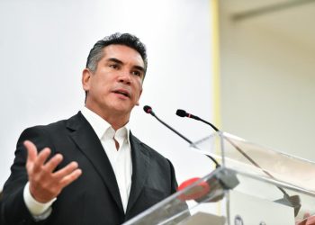 El campo mexicano está abandonado a su suerte y sometido a las extorsiones del crimen organizado, acusa Alejandro Moreno