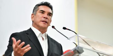 El campo mexicano está abandonado a su suerte y sometido a las extorsiones del crimen organizado, acusa Alejandro Moreno