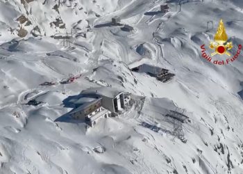 Incidente en teleférico de Monte Moro deja atrapados a turistas en los Alpes Italianos