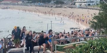 Policía de Australia confirma que ataque en playa de Sídney fue obra de padre e hijo sin ayuda externa