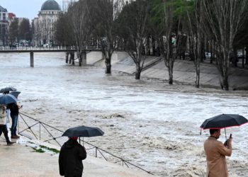 Nuevas tormentas azotan California en Navidad