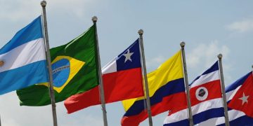 Cepal mantiene crecimiento del PIB de América Latina en 2.4% para 2025