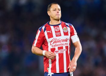 Chicharito, villano hasta en su propio ocaso
