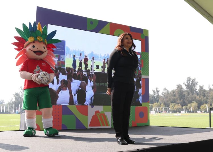 Clara Brugada anunció la rehabilitación de 300 canchas en la CDMX rumbo al Mundial de Futbol 2026