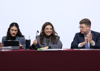 Clara Brugada llama a debate pacífico tras discusiones violentas en el Congreso capitalino