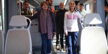Sheinbaum supervisa obras del Tren Lechería-AIFA