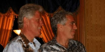 Bill Clinton y demócratas exigen divulgar todos los documentos del caso Epstein