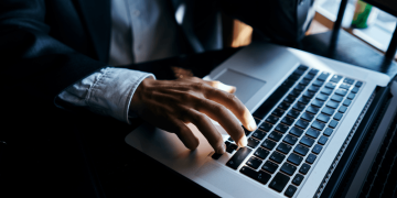 Alerta por fraudes cibernéticos en diciembre: aumentan estafas por compras