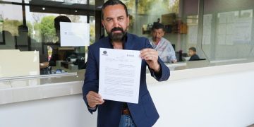 Presenta Morena en el INE denuncia para investigar al PAN y el contrato con joven por convocar a la marcha Generación Z
