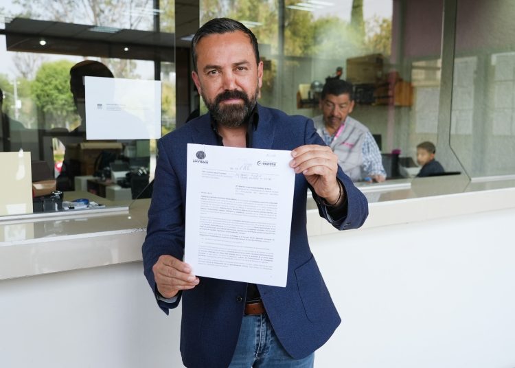 Arturo Ávila presenta denuncia contra el PAN ante el INE por presunto financiamiento irregular
