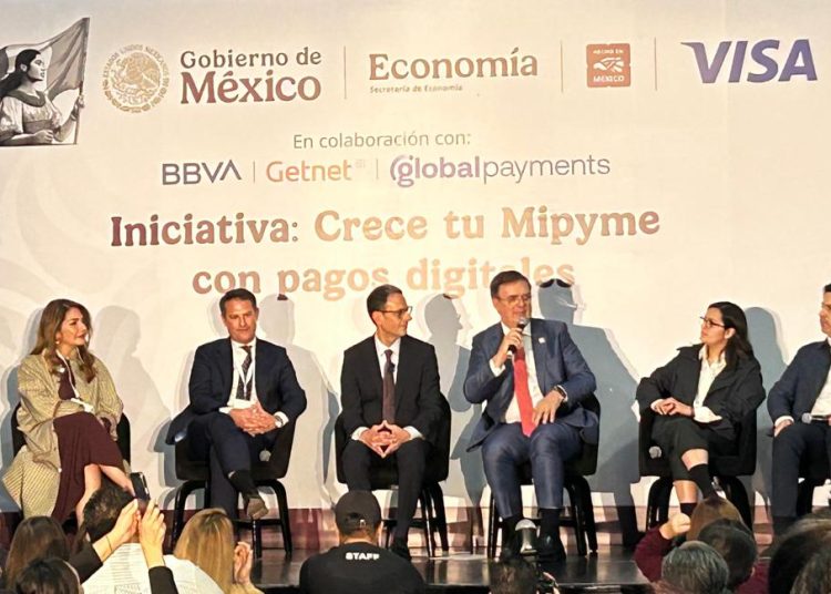 Marcelo Ebrard destaca la importancia de la digitalización de empresas para proteger empleos y aumentar la productividad