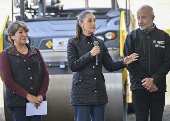 Claudia Sheinbaum y Delfina Gómez entregan Trenes de Pavimentación en el Oriente del Estado de México