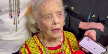 Rinde senado homenaje a Elena Poniatowska
