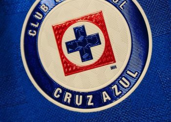 Con la obligación de salir con ventaja de casa