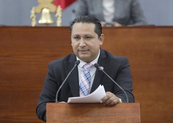 “La reforma sienta un precedente histórico con las mujeres para que encabecen el ejecutivo estatal, no lleva nombres ni apellidos”: Gámez Macias