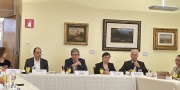 México sortea riesgo de recesión pese a incertidumbre política y económica