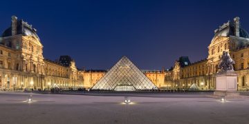 Huelga histórica obliga al cierre del Museo del Louvre y deja sin visita a miles de turistas