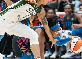 Jugadoras de la WNBA autorizan huelga