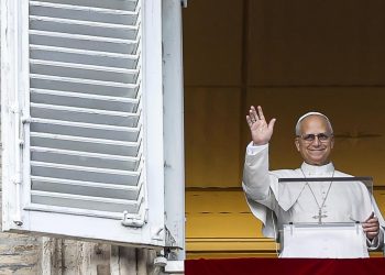 El papa León XIV envió tres camiones con ayuda humanitaria a Ucrania