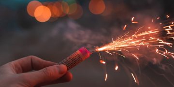 Prohíben pirotecnia hasta en peregrinaciones en Nuevo León