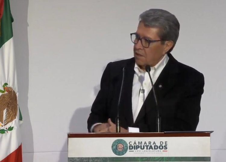 Ricardo Monreal aclara que portar vapeadores no es delito en México