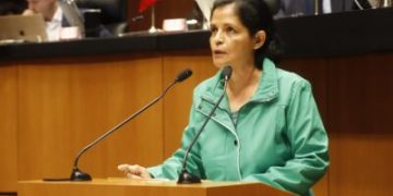 PVEM impulsa reforma para proteger la salud mental y derechos de médicos residentes en México