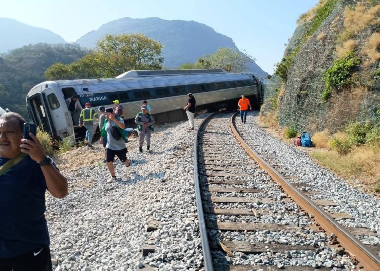 El Tren Interoceánico transportaba 241 pasajeros al momento del accidente ferroviario