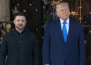 Donald Trump y Volodímir Zelenski se reúnen en Mar-a-Lago para discutir plan de paz