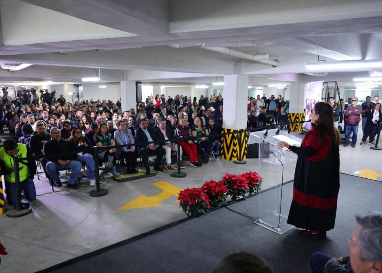 Clara Brugada Molina encabezó la entrega de 309 viviendas de interés social en la alcaldía Azcapotzalco