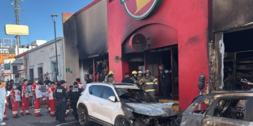 Liberan a cinco detenidos por incendio en tienda de Hermosillo
