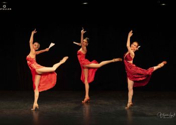 Entre tangos y danzones, un viaje coreográfico por el tango, el cabaret y la danza clásica, 