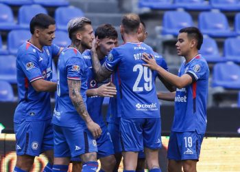 El Cruz Azul, del entrenador argentino Nicolás Larcamón, alcanzó este miércoles su primer triunfo en el torneo Clausura 2026 al imponerse por 2-0 al Atlas
