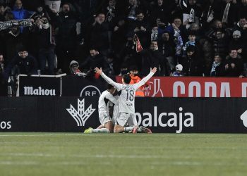 Los jugadores del Albacete celebran el segundo gol de su equipo durante el partido de octavos de final de la Copa del Rey