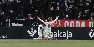 Los jugadores del Albacete celebran el segundo gol de su equipo durante el partido de octavos de final de la Copa del Rey