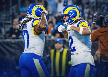 Matthew Stafford impulsó este sábado con tres pases de anotación el triunfo de los Angeles Rams por 31-34 sobre los Carolina Panthers y su clasificación