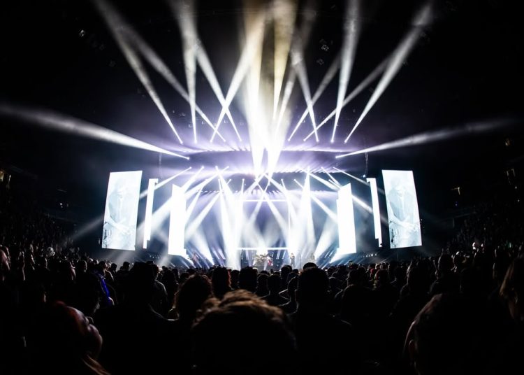Operativo de seguridad para el concierto de Avenged Sevenfold | FOTO X @TheOfficialA7X