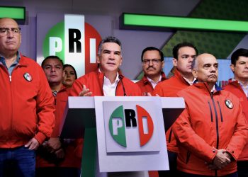 Alejandro Moreno rechaza la “Ley Maduro” y advierte movilizaciones