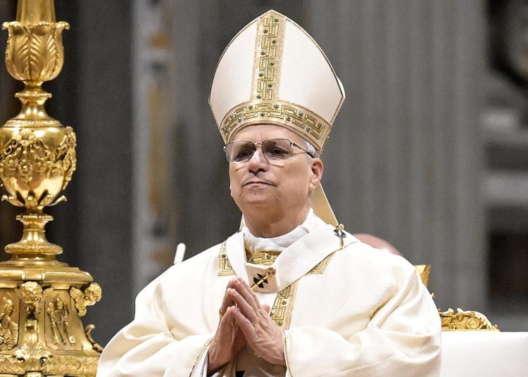 El papa León XIV dirigió un mensaje de fraternidad y paz desde la basílica de San Pedro tras el Ángelus de la Epifanía. EFE/EPA/RICCARDO ANTIMIANI