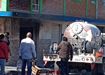 Flamazo por pipa de gas deja 3 heridos en Tulancingo, Hidalgo
