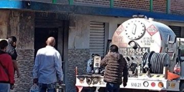 Flamazo por pipa de gas deja 3 heridos en Tulancingo, Hidalgo