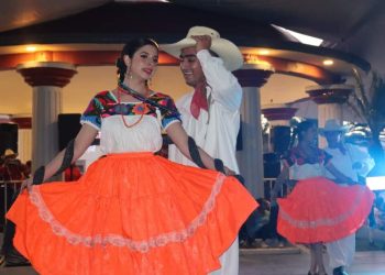 Morena impulsará declarar el 10 de abril como el Día Nacional del Huapango
