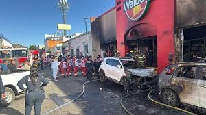 Vinculan a proceso a seis personas y una empresa por incendio en Waldo’s de Hermosillo