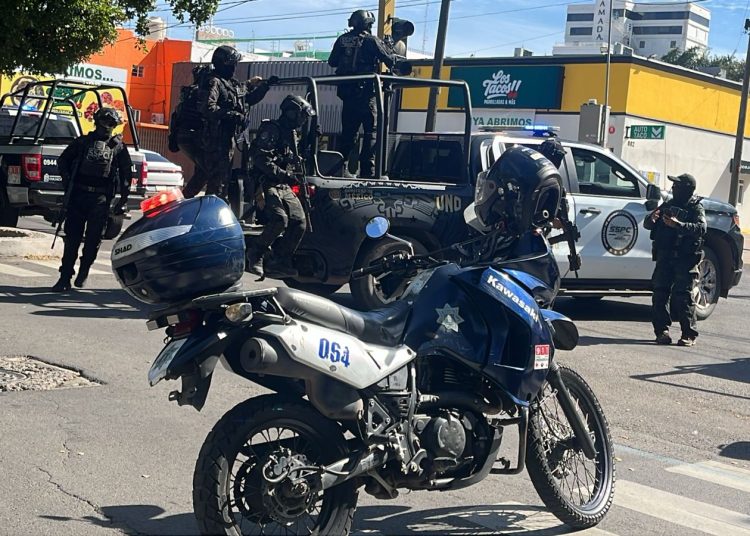 Atentado en Culiacán: Reportan graves a los diputados Sergio Torres y Elizabeth Montoya.